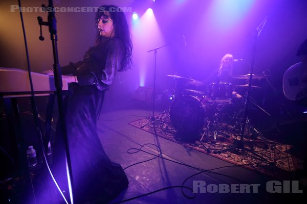 DEATH VALLEY GIRLS - 2023-02-18 - PARIS - La Maroquinerie - Bonnie Bloomgarden - Rikki Styxx